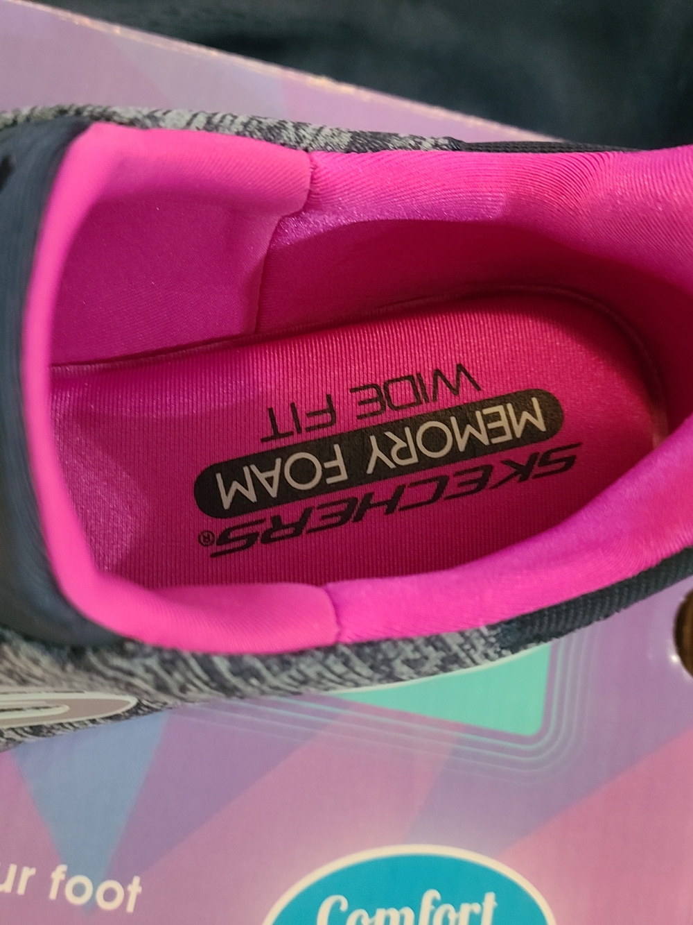 Skechers Women's Gray Knit Slip-On Sneakers with Pink Lining, 9 Wide, NIB - Picture 5 of 5